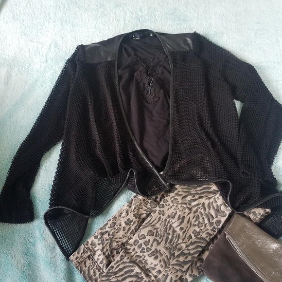 Mesh looking jacket with vegan leather accents - Picture 1 of 6